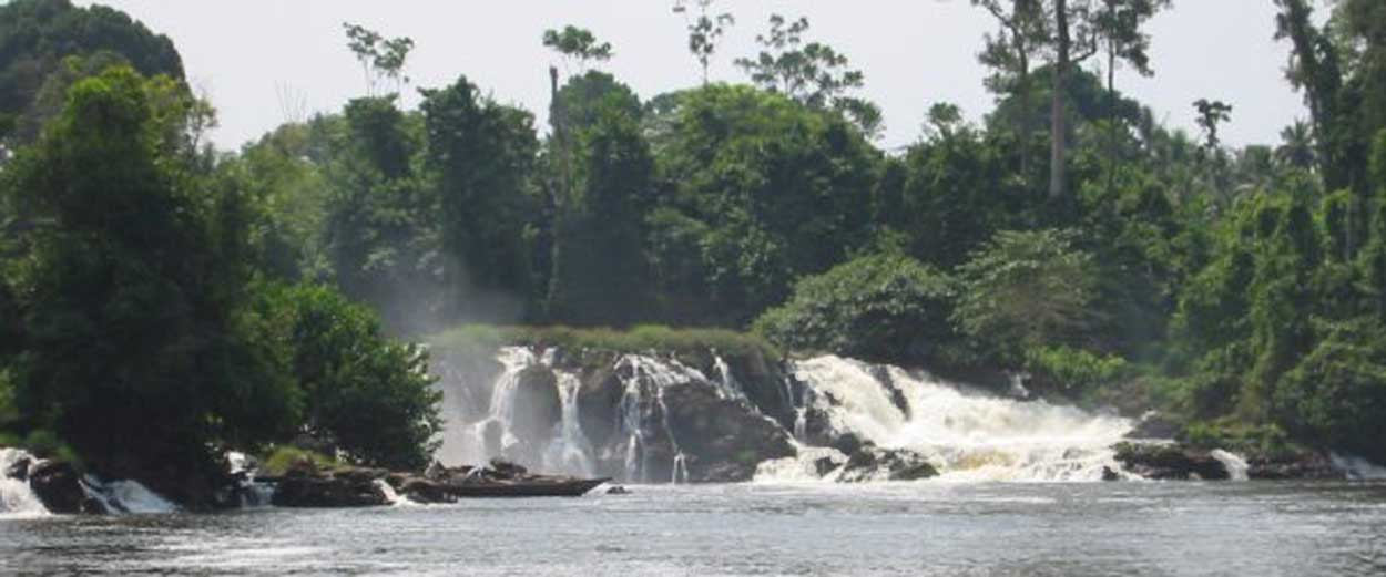 chutes sur la Lobe,  Kribi