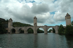 carnets de voyage france - escapade quercy - cahors - le pont valentré
