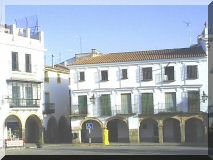 espagne-guadalupe-zafra-plaza-grande.jpg