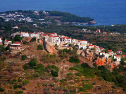 carnets de voyage grce - les sporades - alonissos - chora, le vieux village et la falaise