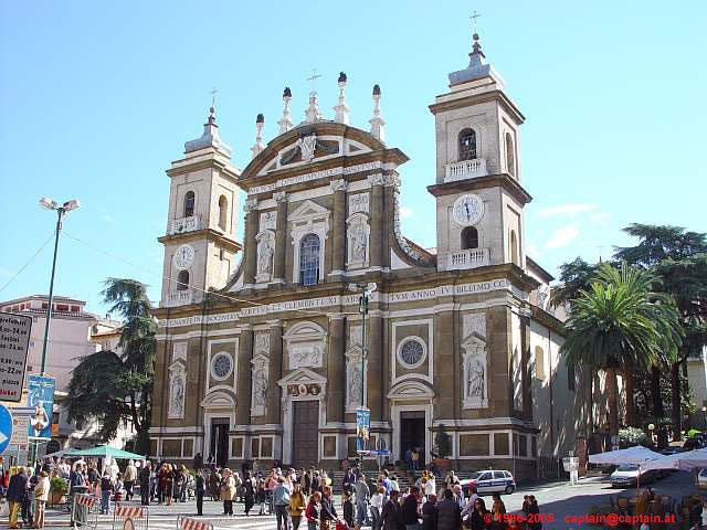 frascati - cath�drale et sa fa�ade baroque