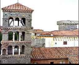 frascati - le campanile de l'�glise santa maria in vivario