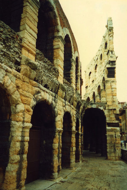 vrone - amphithatre romain - l' arena