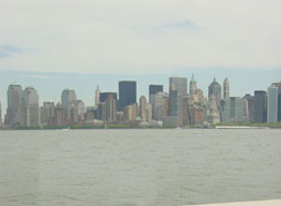 vue sur manhattan d'Ellis Island