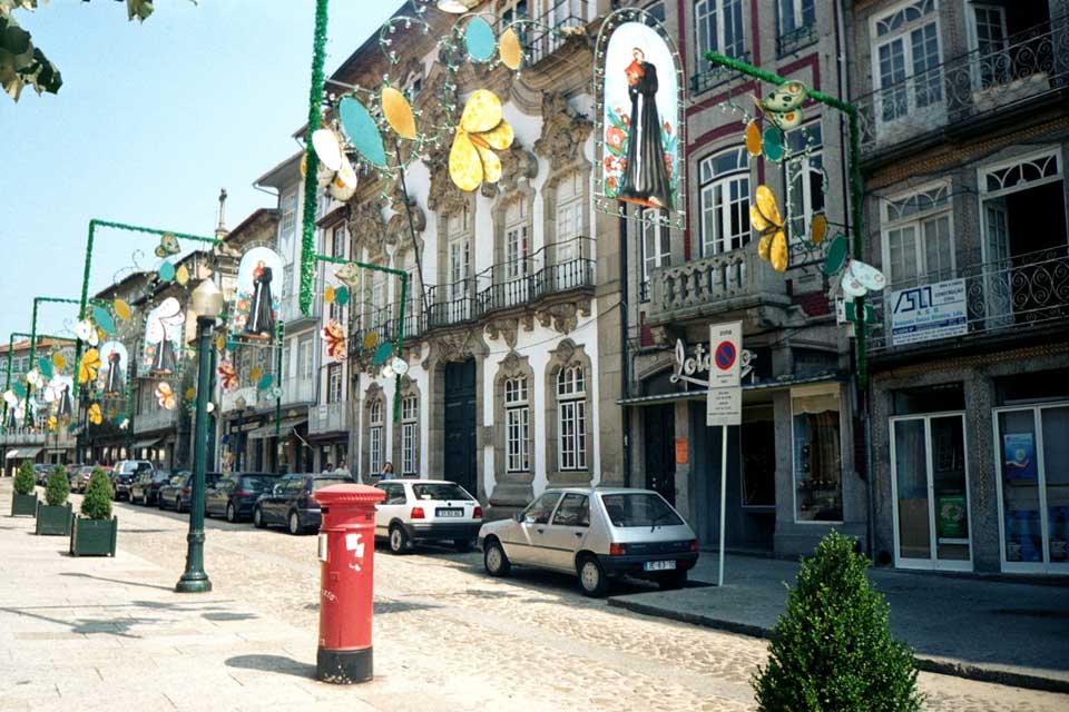 carnets de voyage portugal - guimaraes - faades dcores