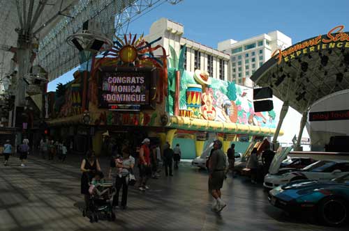 carnets de voyage usa - circuit californie et nevada - las vegas - le quartier de fremont street