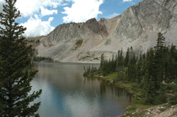 Lac dans les SnowRange - Wyoming