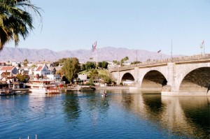 Carnets et photos de voyage usa - les déserts californiens : Lake Havasu City