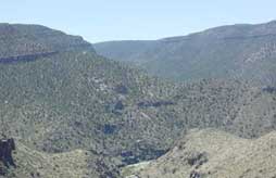 Arizona - Hwy 60, la Salt River Canyon au nord de Globe