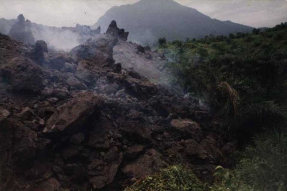 ascension mont Cameroun,   travers les coules de lave