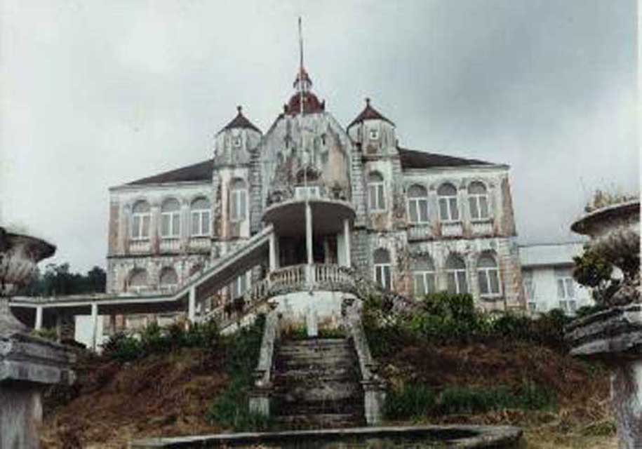 cameroun-buea-palais-von-puttkamer.jpg