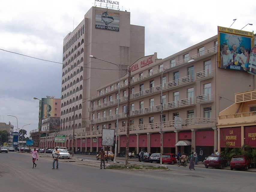 cameroun-douala-akwa2.jpg