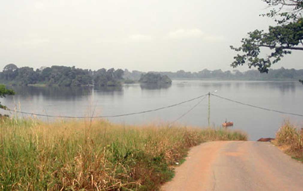 cameroun-edea-sanaga-3.jpg