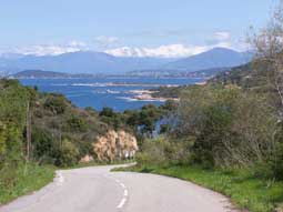 circuit corse - la route portigliolo acque Doria sur la baie de Cupabia