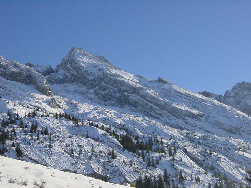 escapade - aravis le grand bornand - chalet-des-troncs - le mont charvet