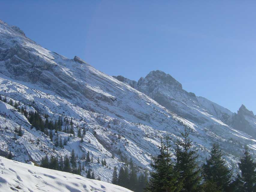 escapade - aravis le grand bornand - le mont charvet - chalet-des-troncs