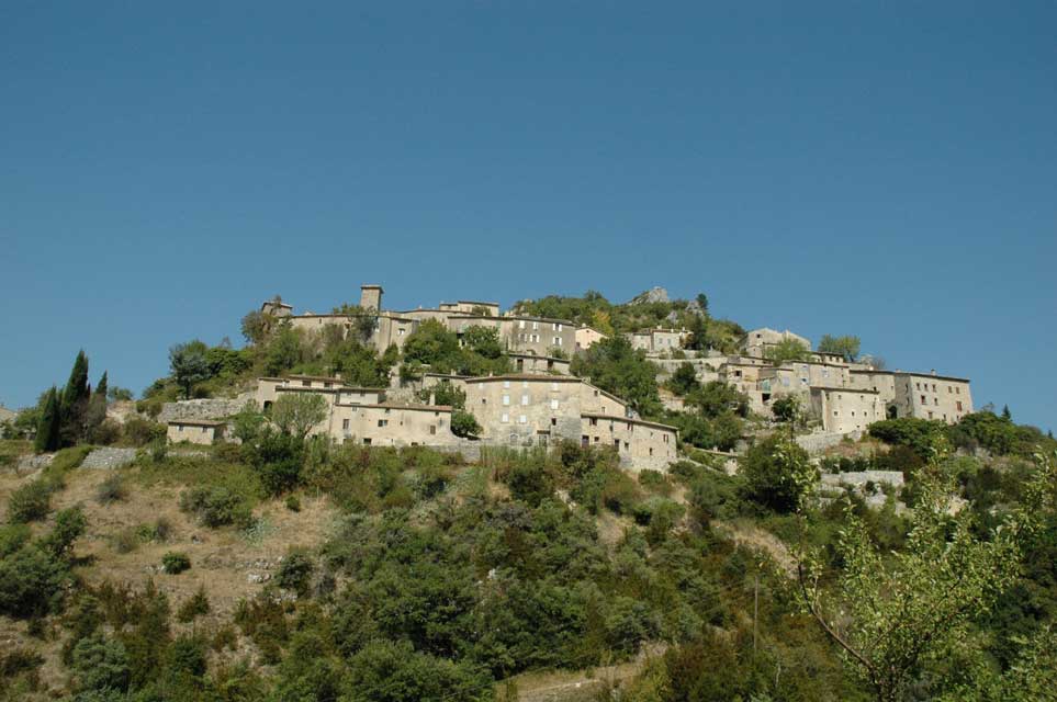 carnets de voyage france - escapade les baronnies - le hameau de brants