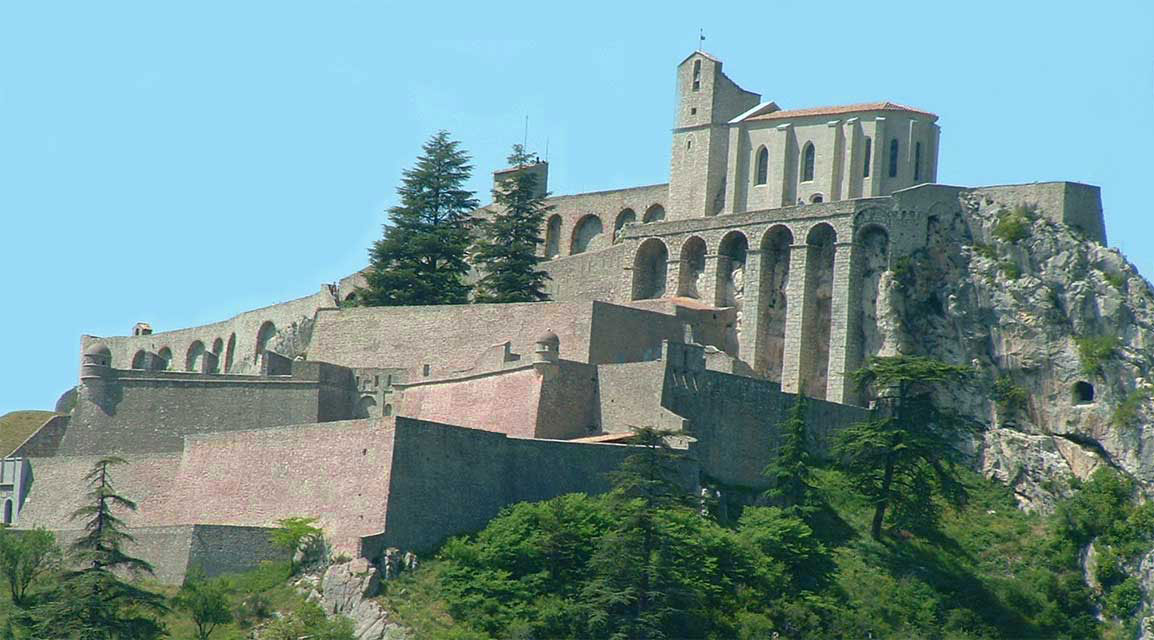 carnets de voyage france - escapade les baronnies - la citadelle de sisteron