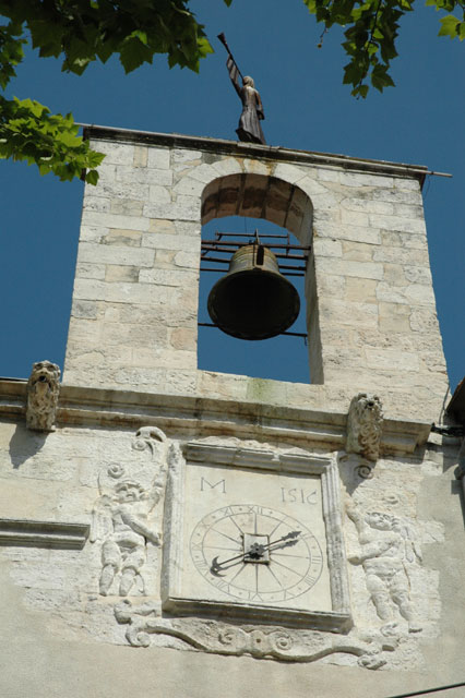 marignane - maison commune et son beffroi de 1662