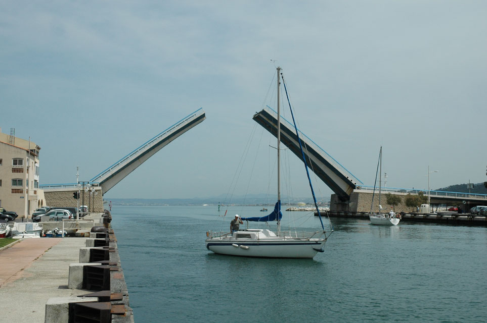 martigues - canal du galliffet et pont levant sur le quai kleber