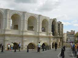 carnets de voyage france - escapade camargue - arles - les arnes