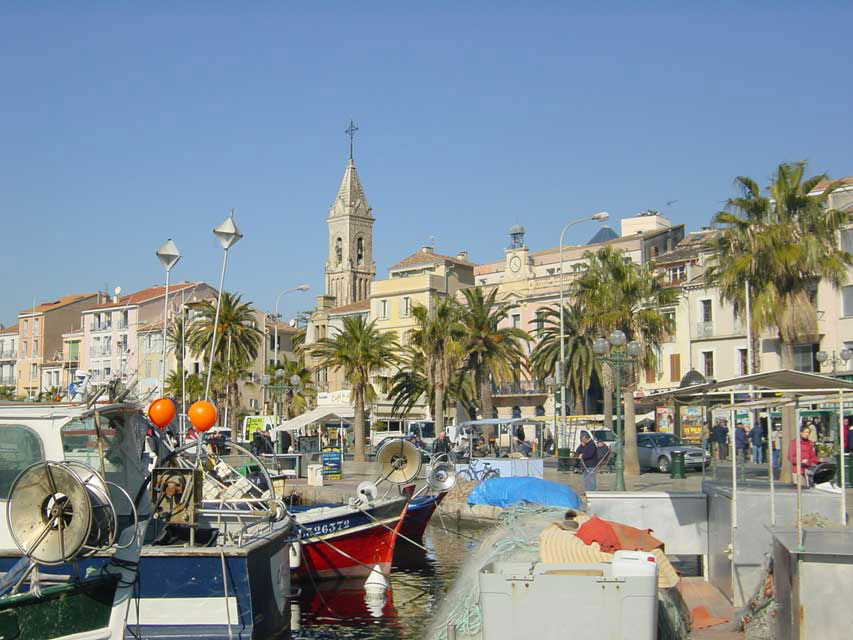 eglise saint nazaire sur le port de sanary