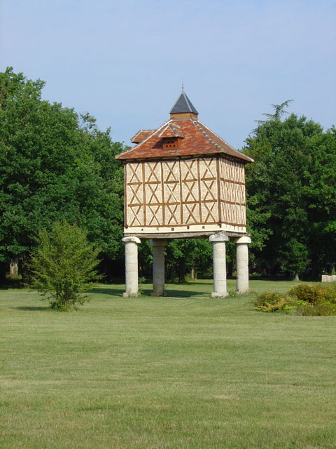 escapade quercy - penne d'agenais - pigeonnier