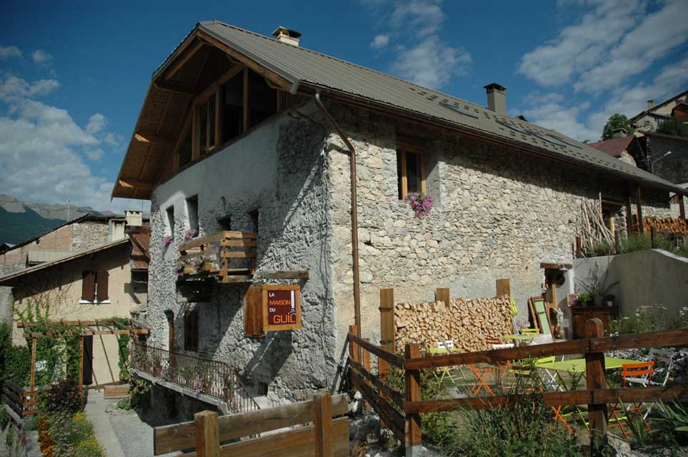 carnets de voyage france - escapade Queyras - Eygliers La Font - La maison du Guil