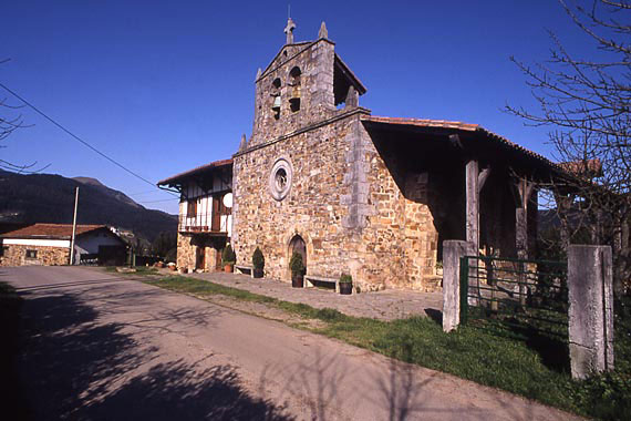 carnets de voyage espagne - llodio - sanctuaire sainte marie