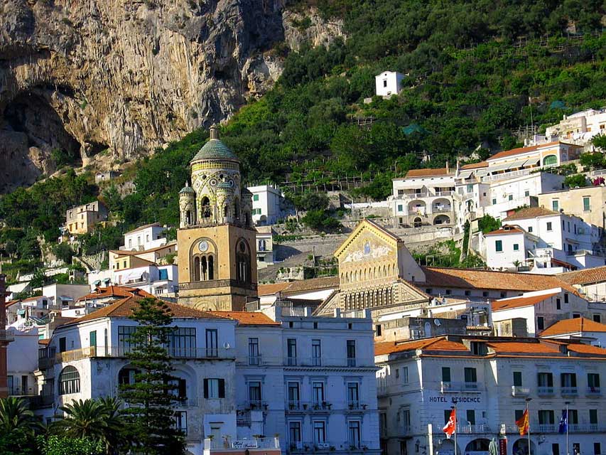 italie - les clocher de la cathdrale saint andr  amalfi