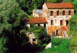 carnets de voyage italie - amalfi - ancienne usine  papier dans la valle mulini