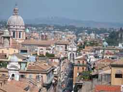 rome - centro storico - via del corso