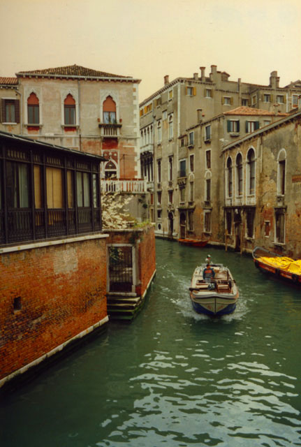 italie-venise-canal-01.jpg