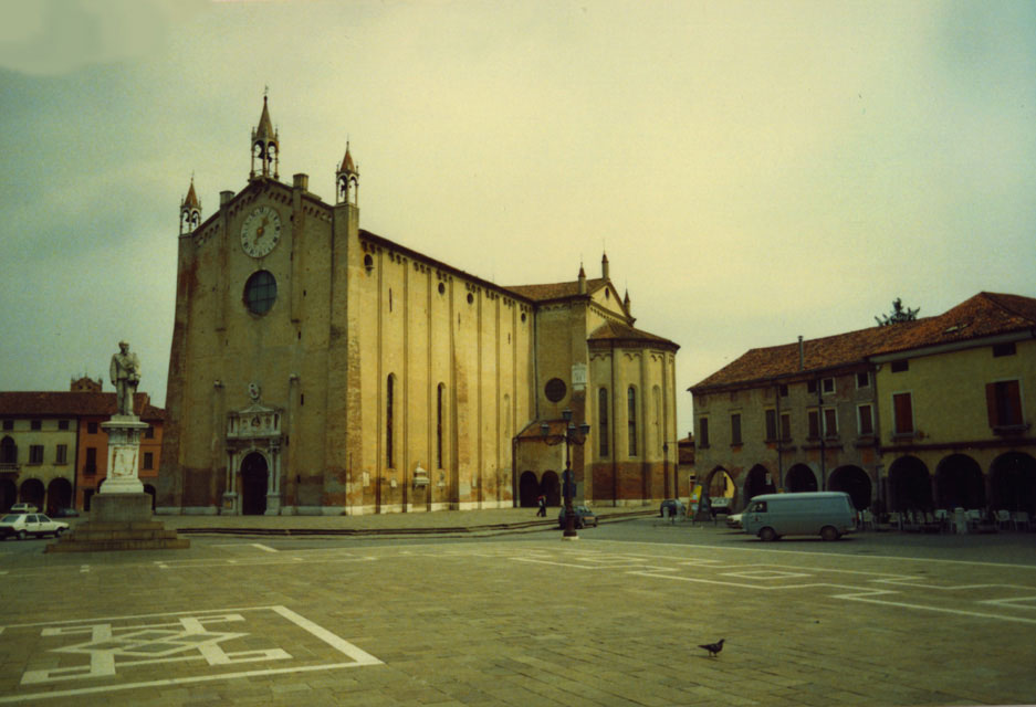 italie-venise-montagnana-duomo.jpg