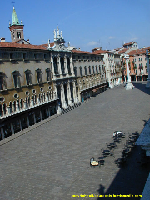 italie-vicenza-piazza.jpg