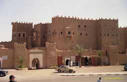 carnets de voyage maroc - circuit la grande boucle - tape ouarzazate