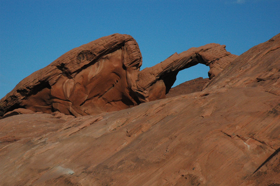 nevada - valley of fire - arch rock