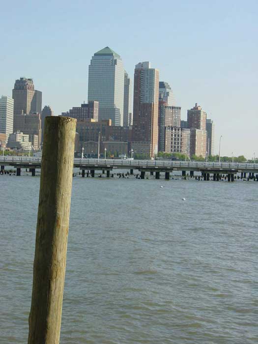 new-york-hudson-river vue sur Financial district vers Battery Park