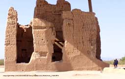 maison construite par les indiens hohokams - Casa Grande Ruins - hohokam big house