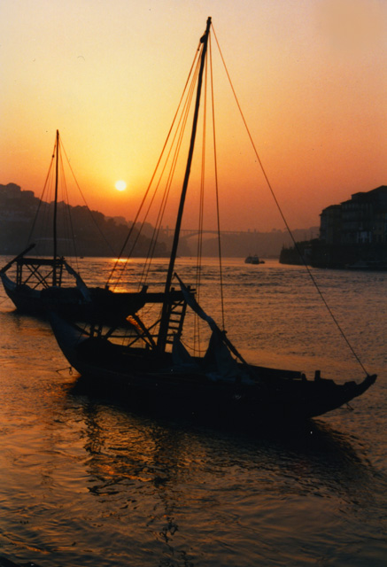 Portugal - Douro - Porto - coucher de soleil sur le Douro