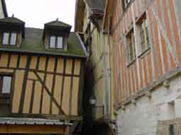 troyes la ruelle des chats