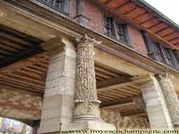 troyes hotel de Mauroy - maison de l'outil et de la pense ouvrire