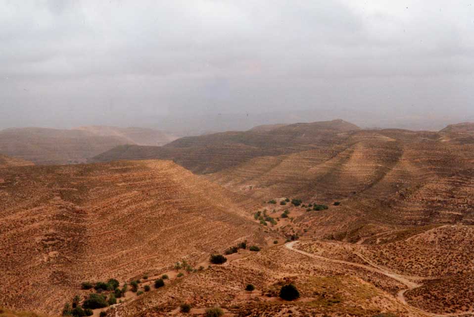 tunisie - la piste entre toujane et matmata