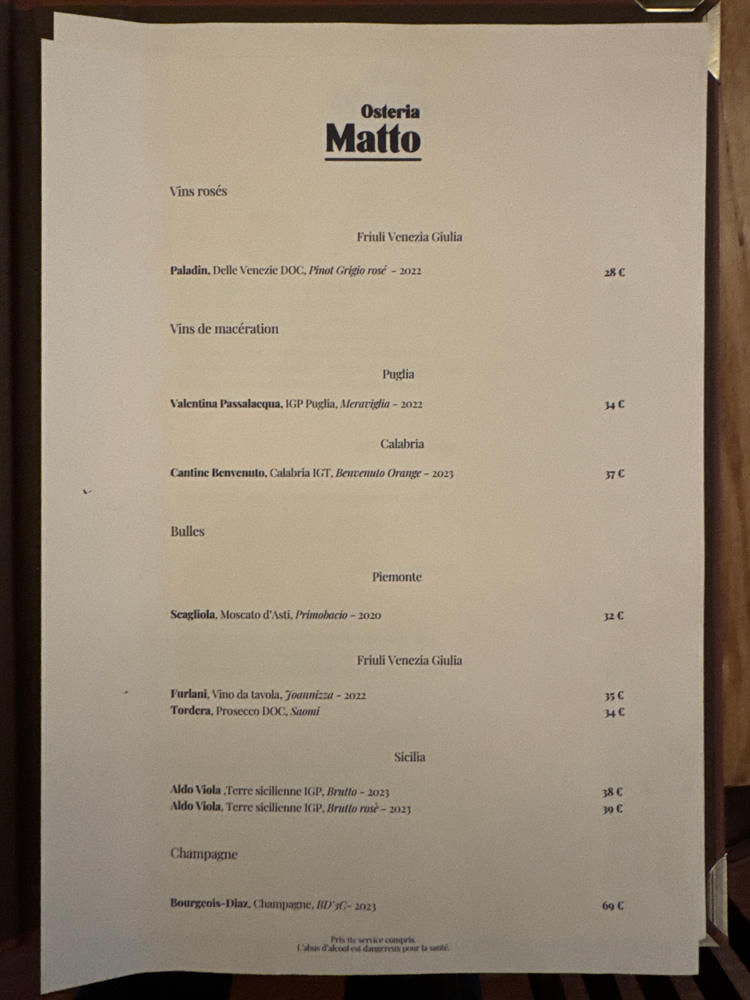 Carnets et photos de voyage France - route gourmandes Lyon : Osteria Matto - carte des vins