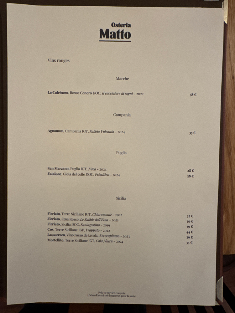 Carnets et photos de voyage France - route gourmandes Lyon : Osteria Matto - carte des vins