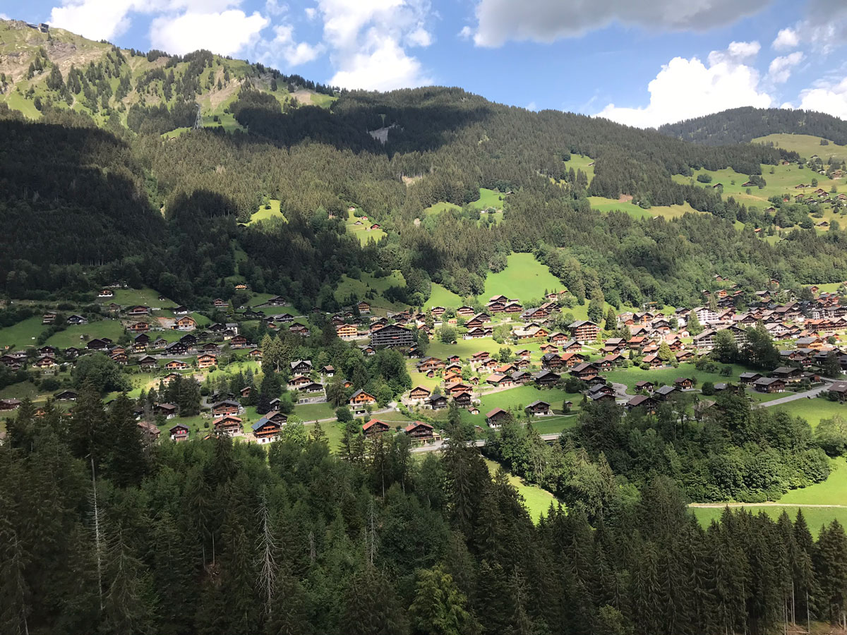 Carnets et photos de voyage Suisse - Champery : La Galerie Defago