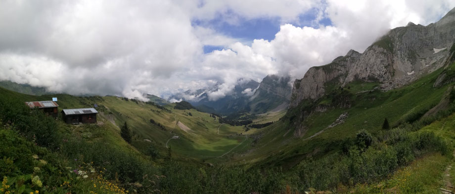 Carnets et photos de voyage Suisse _ Champery : la station ornithologique du col de Bretonnet - station ornithologique suisse photos @Sophie Marti