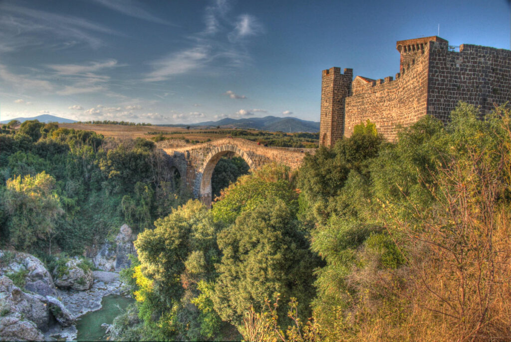 carnets et photos de voyage italie - Etrusque : Vulci et le château d'Abbadia-