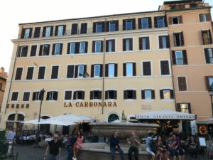 Carnets et photos de voyage italie - Rome - restaurant La Carbonara - Campo dei Fiori