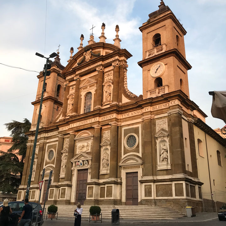 Carnets et photos de voyage Italie - Frascati : la cathedrale Saint Pierre